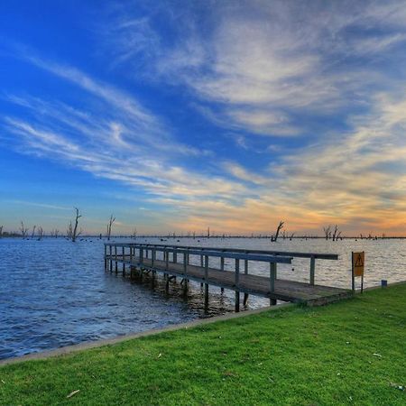 Tasman Holiday Parks - Lake Малуола Экстерьер фото